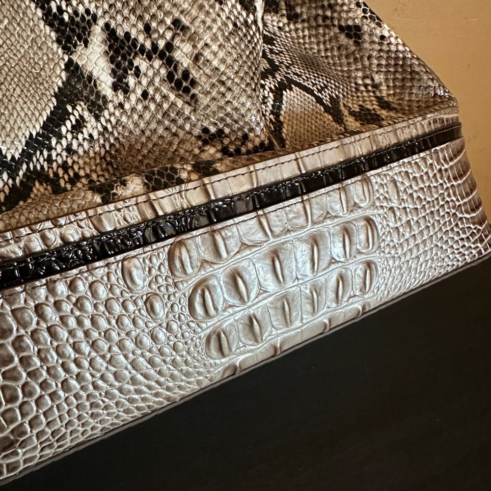 Brahmin Marlowe - Picture 16 of 16